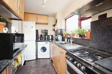 3 bedroom Semi-detached house for sale in Plumtree Way, Syston, LE7