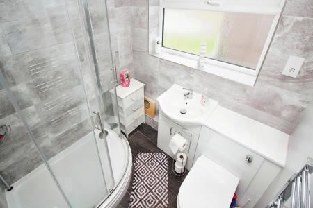 3 bedroom Semi-detached house for sale in Plumtree Way, Syston, LE7