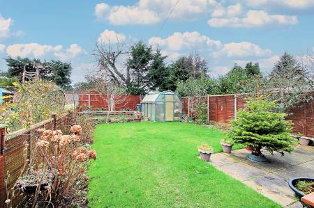 3 bedroom Semi-detached house for sale in Extended Home - Plumtree Way, Syston, LE7