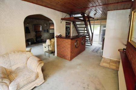 5 bedroom Detached house for sale in Rectory Road, Wanlip, LE7