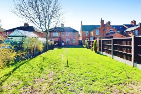 3 bedroom Semi-detached house for sale in Sandford Road, Syston, LE7