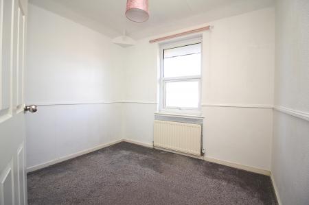 3 bedroom Semi-detached house for sale in Sandford Road, Syston, LE7