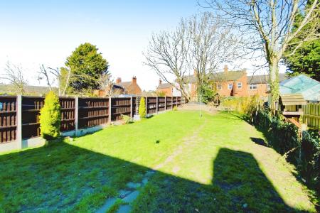 3 bedroom Semi-detached house for sale in Sandford Road, Syston, LE7