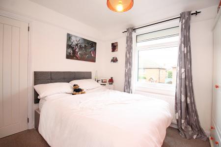 3 bedroom Semi-detached house for sale in Sandford Road, Syston, LE7