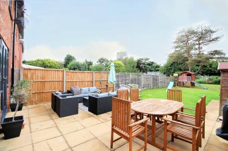 3 bedroom Semi-detached house for sale in Sandford Road, Syston, LE7