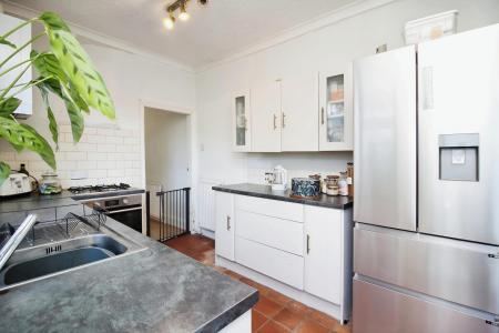 2 bedroom Semi-detached house for sale in Sandford Road, Syston, LE7