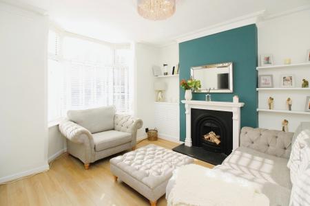 2 bedroom Semi-detached house for sale in Sandford Road, Syston, LE7