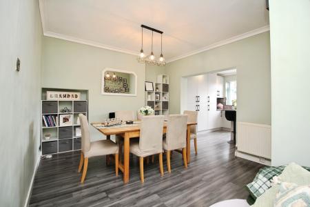 3 bedroom Semi-detached house for sale in Sandiacre Drive, Thurmaston, LE4