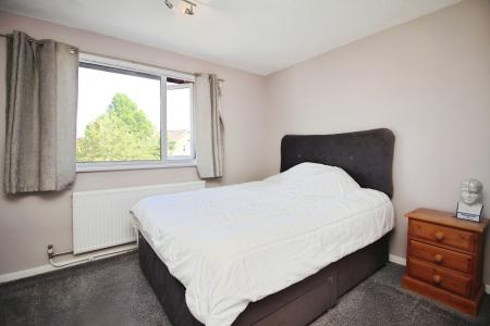 2 bedroom Terraced House for sale in Sedgefield Drive, Syston, LE7