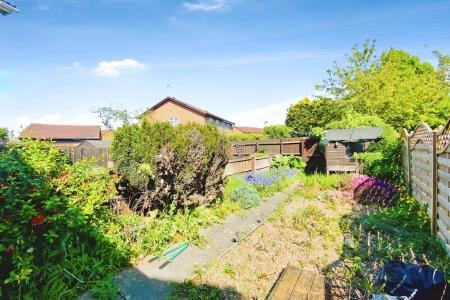 2 bedroom Terraced House for sale in Sedgefield Drive, Syston, LE7