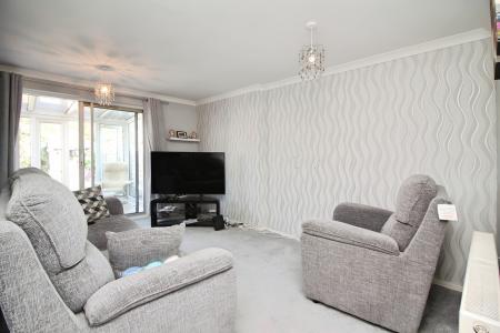2 bedroom Terraced House for sale in Sedgefield Drive, Syston, LE7