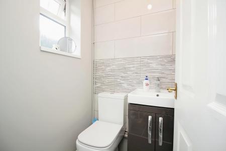 3 bedroom Semi-detached house for sale in Shearer Close, Rushey Mead, LE4