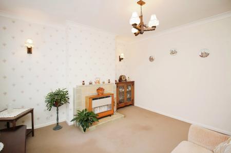 3 bedroom Semi-detached house for sale in South Avenue, Leicester Forest East, LE3