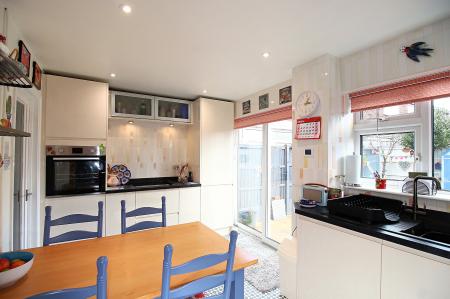 2 bedroom Terraced House for sale in Southfield Avenue, Syston, LE7