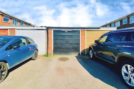 2 bedroom Terraced House for sale in Southfield Avenue, Syston, LE7