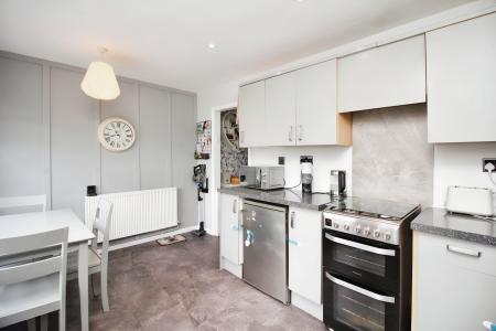 2 bedroom Terraced House for sale in Southfield Avenue, Syston, LE7