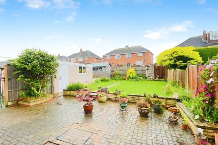 2 bedroom Semi-detached bungalow for sale in Spencer Avenue, Thurmaston, LE4