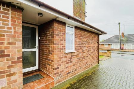 2 bedroom Semi-detached bungalow for sale in Spencer Avenue, Thurmaston, LE4