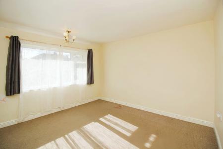 3 bedroom Semi-detached bungalow for sale in Spencer Avenue, Thurmaston, LE4