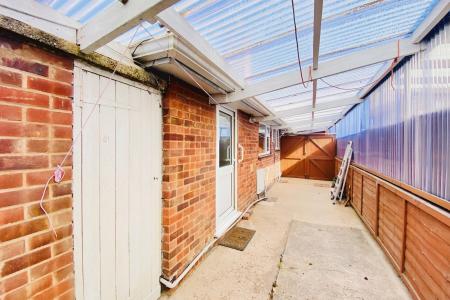 2 bedroom Semi-detached bungalow for sale in Spencer Avenue, Thurmaston, LE4