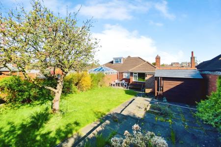 2 bedroom Semi-detached bungalow for sale in Spencer Avenue, Thurmaston, LE4
