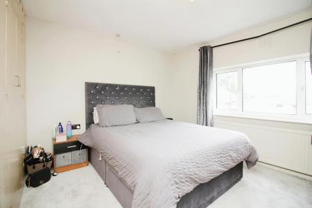 5 bedroom End of terrace house for sale in Springdale Road, Thurmaston, LE4