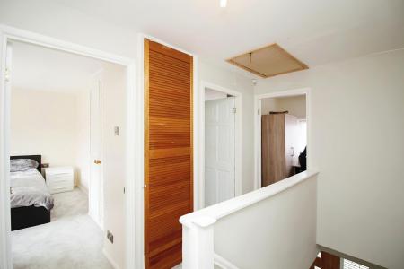 5 bedroom End of terrace house for sale in Springdale Road, Thurmaston, LE4