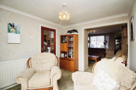 3 bedroom End of terrace house for sale in Springdale Road, Thurmaston, LE4