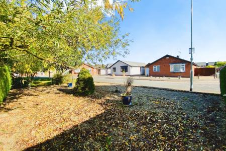 2 bedroom Detached house for sale in St Hildas Close, Syston, LE7