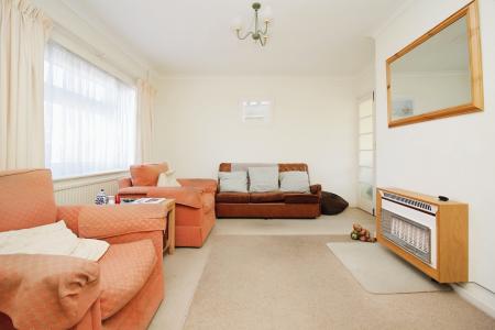 3 bedroom Semi-detached house for sale in St Johns Avenue, Syston, LE7