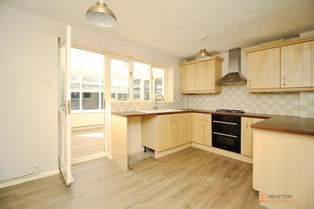 3 bedroom Semi-detached house for sale in Swallow Drive, Syston, LE7