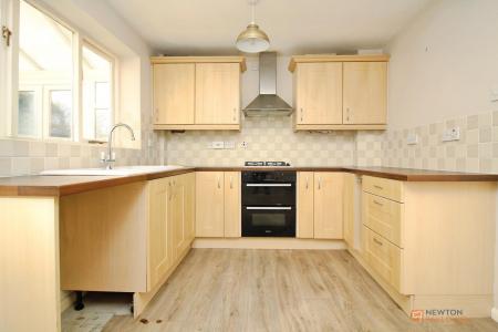 3 bedroom Semi-detached house for sale in Swallow Drive, Syston, LE7