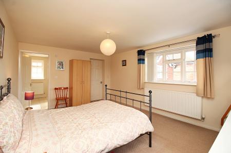 4 bedroom Detached house for sale in Syston Road, Queniborough, LE7