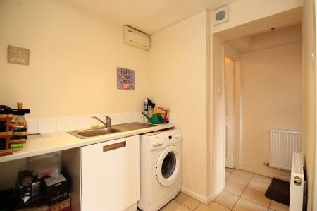 4 bedroom Detached house for sale in Syston Road, Queniborough, LE7