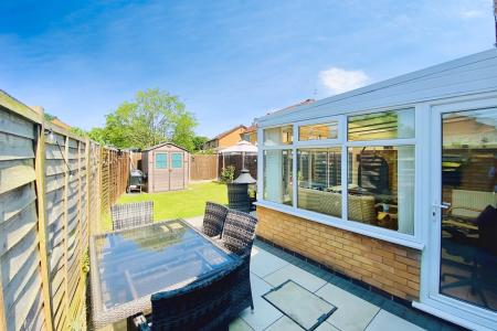 4 bedroom Semi-detached house for sale in Teal Way, Syston, LE7