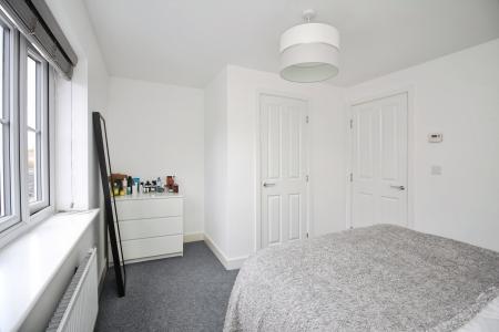 2 bedroom Semi-detached house for sale in Teasel Close, Queniborough, LE7