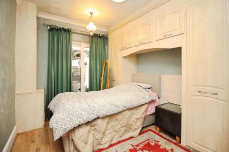 2 bedroom Semi-detached bungalow for sale in Tentercroft Avenue, Syston, LE7