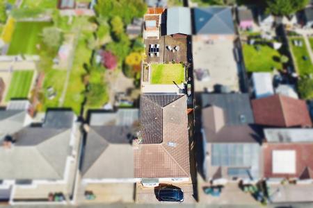 3 bedroom Semi-detached bungalow for sale in Tentercroft Avenue, Syston, LE7