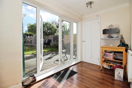 5 bedroom Semi-detached house for sale in The Meadows, East Goscote, LE7