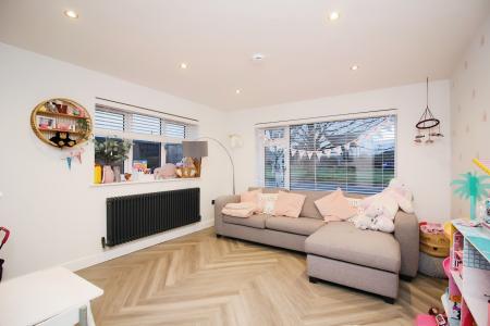 4 bedroom Detached house for sale in The Meadows, East Goscote, LE7