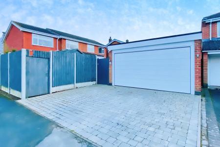 4 bedroom Detached house for sale in The Meadows, East Goscote, LE7