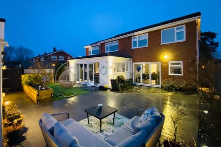 4 bedroom Detached house for sale in The Meadows, East Goscote, LE7