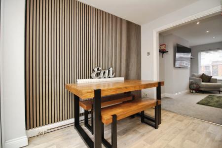 2 bedroom Semi-detached house for sale in The Meadows, East Goscote, LE7