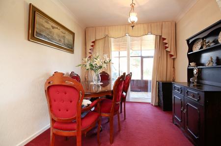 3 bedroom Semi-detached house for sale in The Ringway, Queniborough, LE7