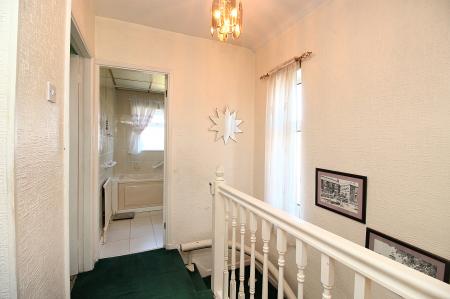 3 bedroom Semi-detached house for sale in The Ringway, Queniborough, LE7