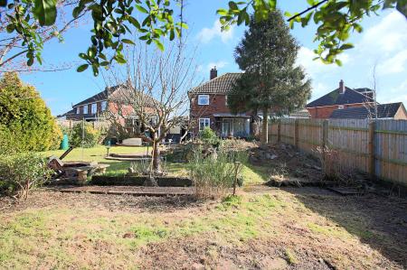 3 bedroom Semi-detached house for sale in The Ringway, Queniborough, LE7