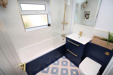 3 bedroom Semi-detached house for sale in The Ringway, Queniborough, LE7