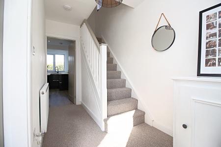 3 bedroom Semi-detached house for sale in The Ringway, Queniborough, LE7