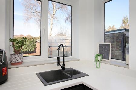 3 bedroom Semi-detached house for sale in The Ringway, Queniborough, LE7