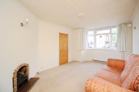 4 bedroom Semi-detached house for sale in Extended Family Home - The Ringway, Queniborough, LE7